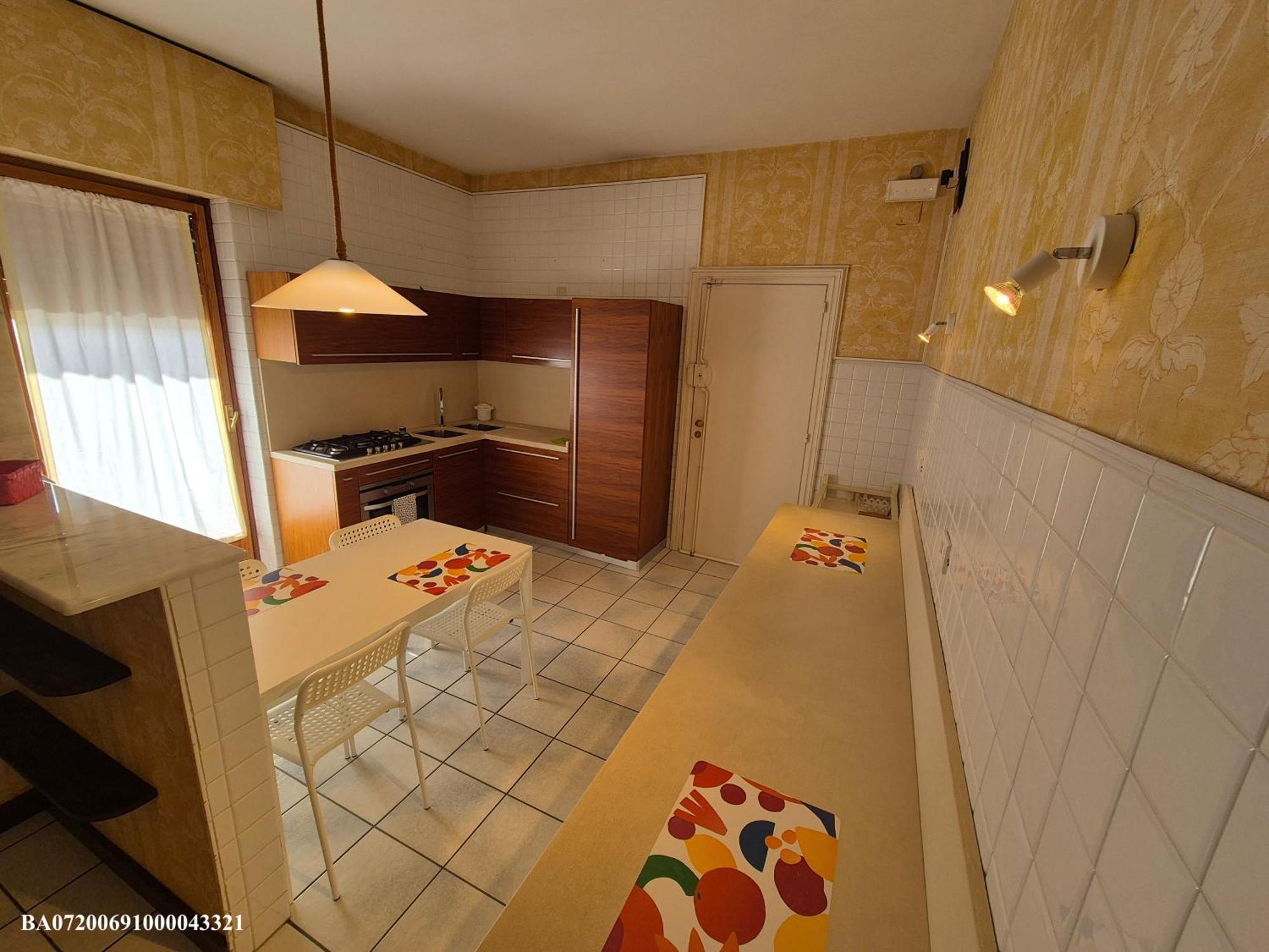 Front Beach Apartment - 3 Bedrooms Bari Ngoại thất bức ảnh